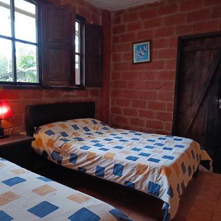 Hosteria Sapos Y Ranas Milpe Extérieur photo